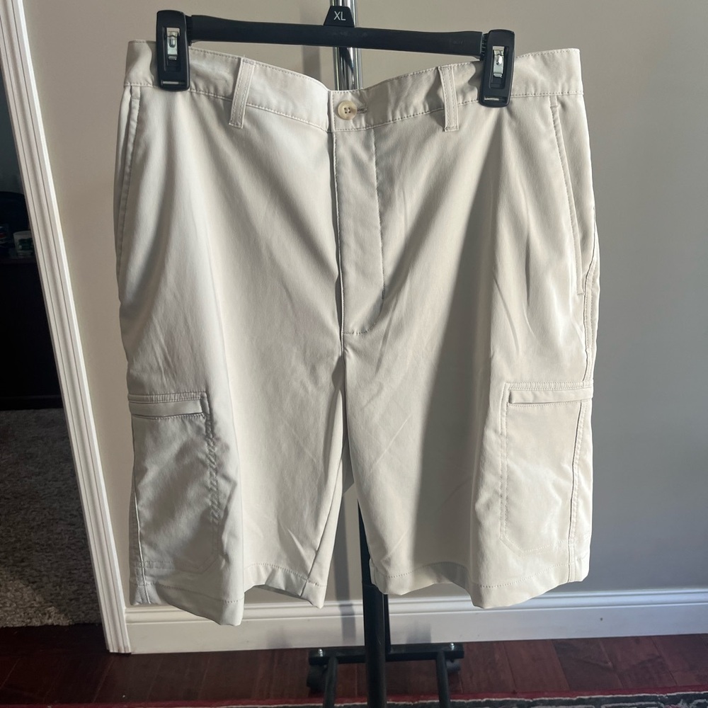 Men's Chaps Golf Shorts
